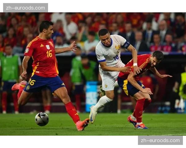 法国队不满皇马对姆巴佩伤情处理，担忧其缺席国家队比赛