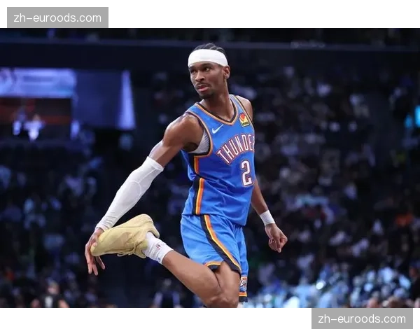 雷霆进攻体系层次分明 亚历山大突破分球配合霍姆格伦外弹战术 雷霆进攻体系层次分明 亚历山大突破分球配合霍姆格伦外弹战术